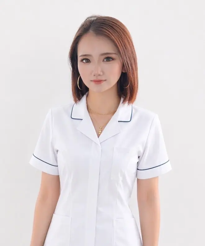 代表スタッフ 中間穂歌